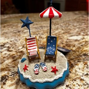 NWT patriotic card holder beach scene
